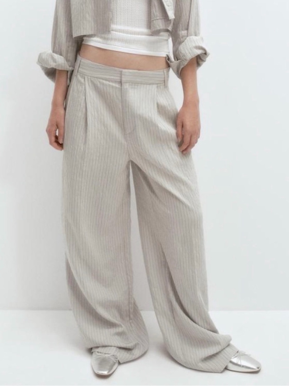 Zara Light Gray Pinstripe High waisted Wide-Leg Pants